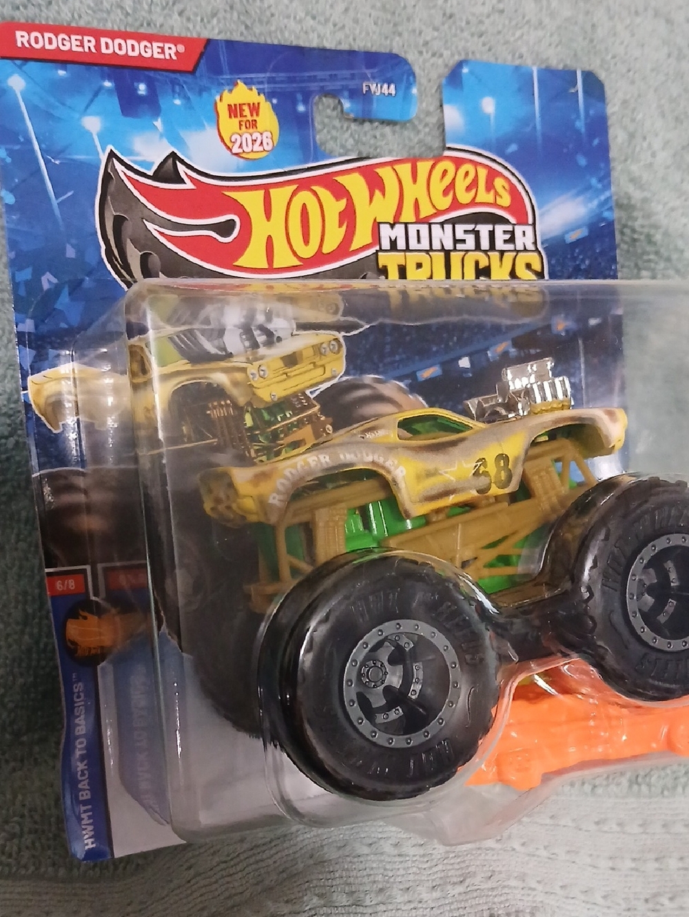 Monster Trucks Rodger Dodger - Yellow Monster Truck